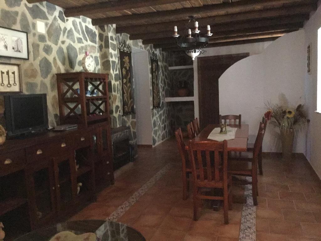 엘 가스토르 Los Cazadores B&B 외부 사진