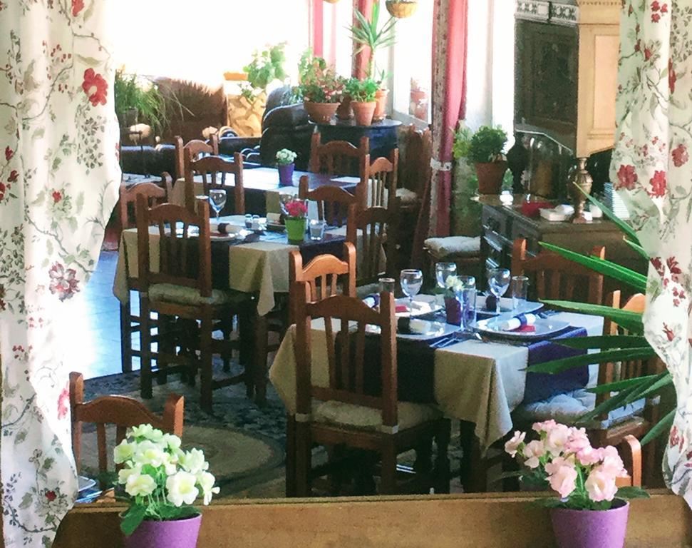 엘 가스토르 Los Cazadores B&B 외부 사진